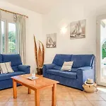 Roqueta Bonita Con Piscina En Menorca! Villa