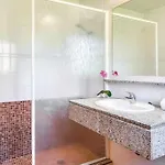 Roqueta Bonita Con Piscina En Menorca! Cala en Bosch