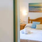 Roqueta | Bonita Con Piscina En Menorca! فيلة كالا ان بوسش