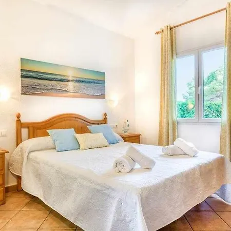 Villa Roqueta Bonita Con Piscina En Menorca