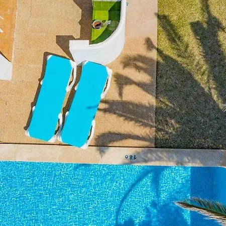 Villa Roqueta Bonita Con Piscina En Menorca