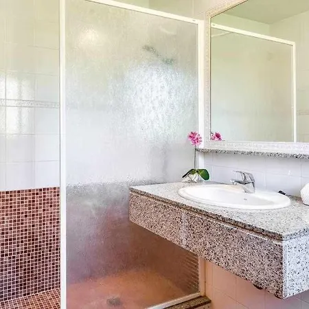 Roqueta Bonita Con Piscina En Menorca! 卡兰博希